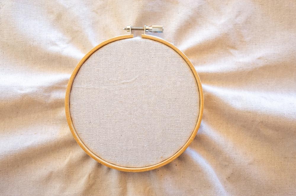 刺繍におすすめの生地とは？素材の選び方や特性を徹底解説